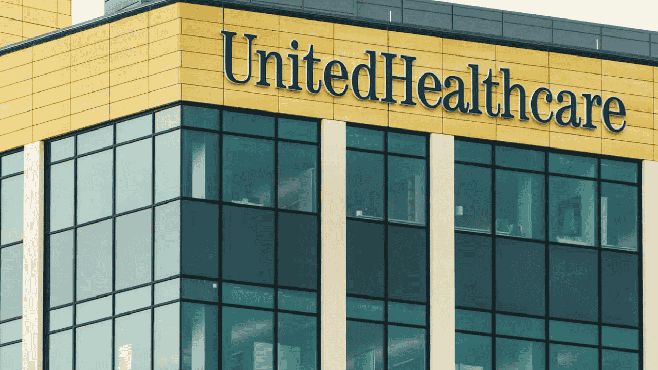 UnitedHealth Stock Drops After Berkshire Hathaway Sells Entire Stake – Should Investors Worry?